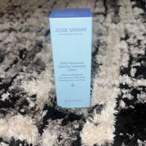 JOSIE MARAN Daily Response Calming Treatment Lotion - Pale Blue